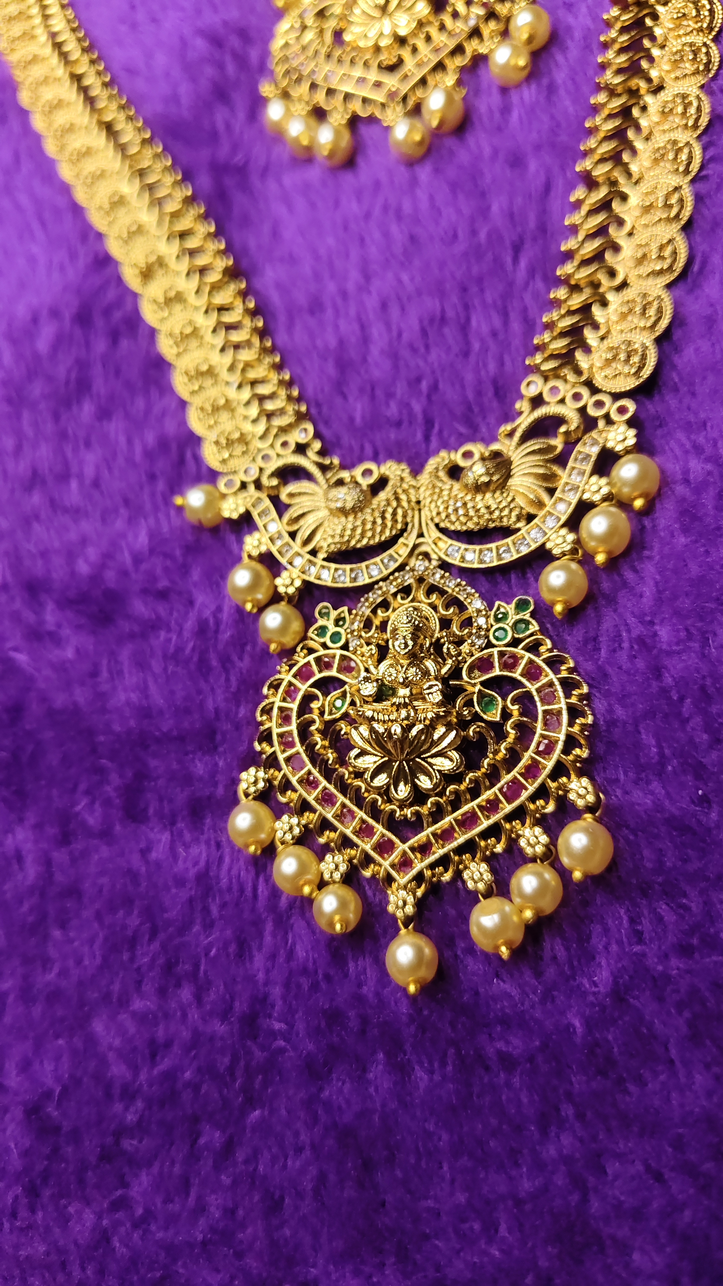 Premium Laxmi Bridal Set thumbnail 9