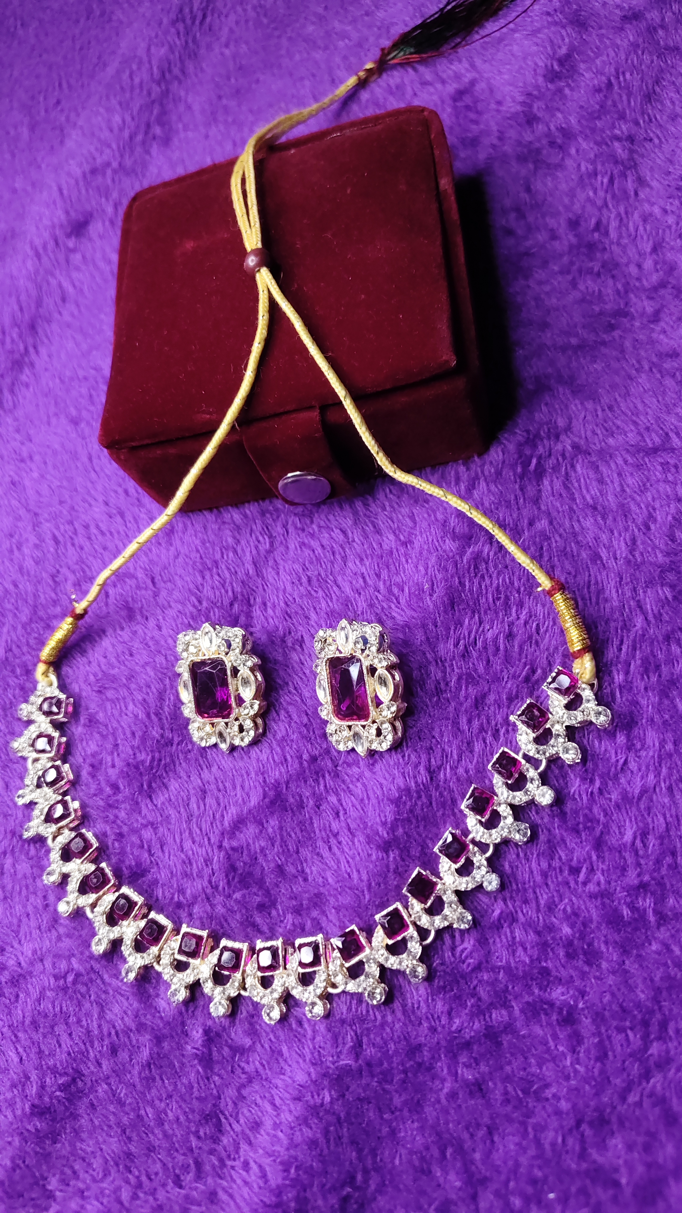Sparkle Burgandy Set thumbnail 6