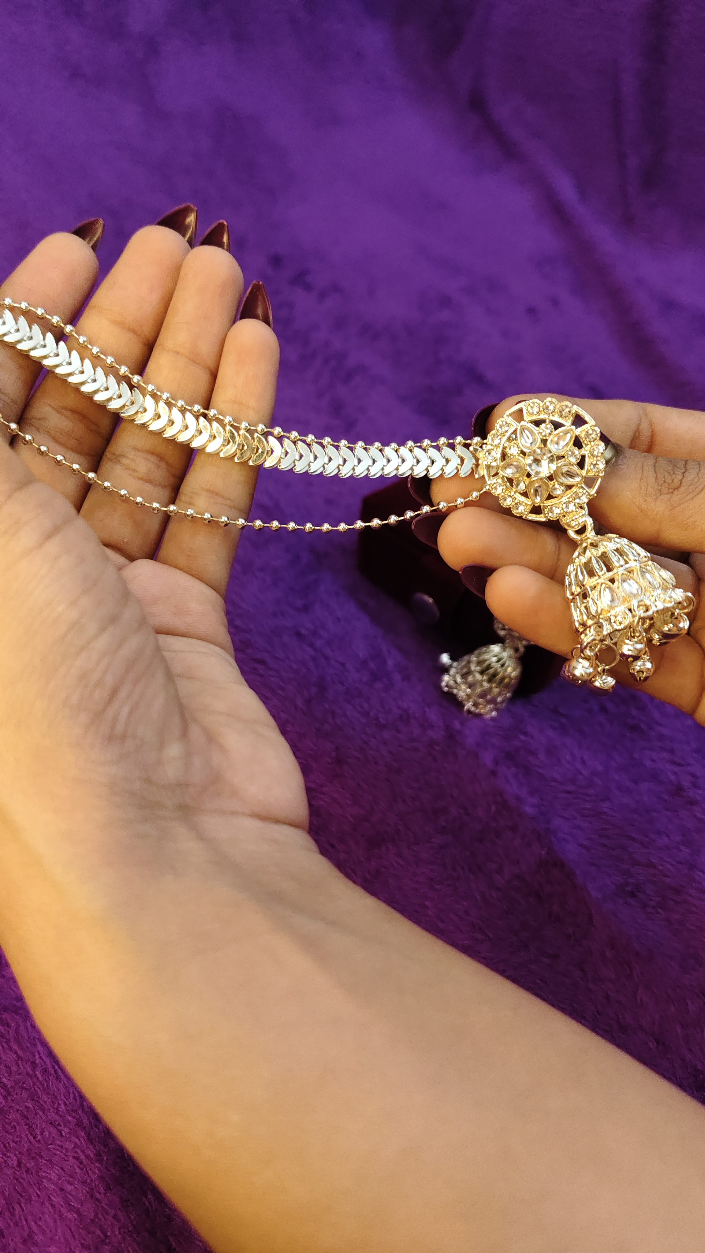 Royal Bloom Jhumka With Velvet Box thumbnail 5