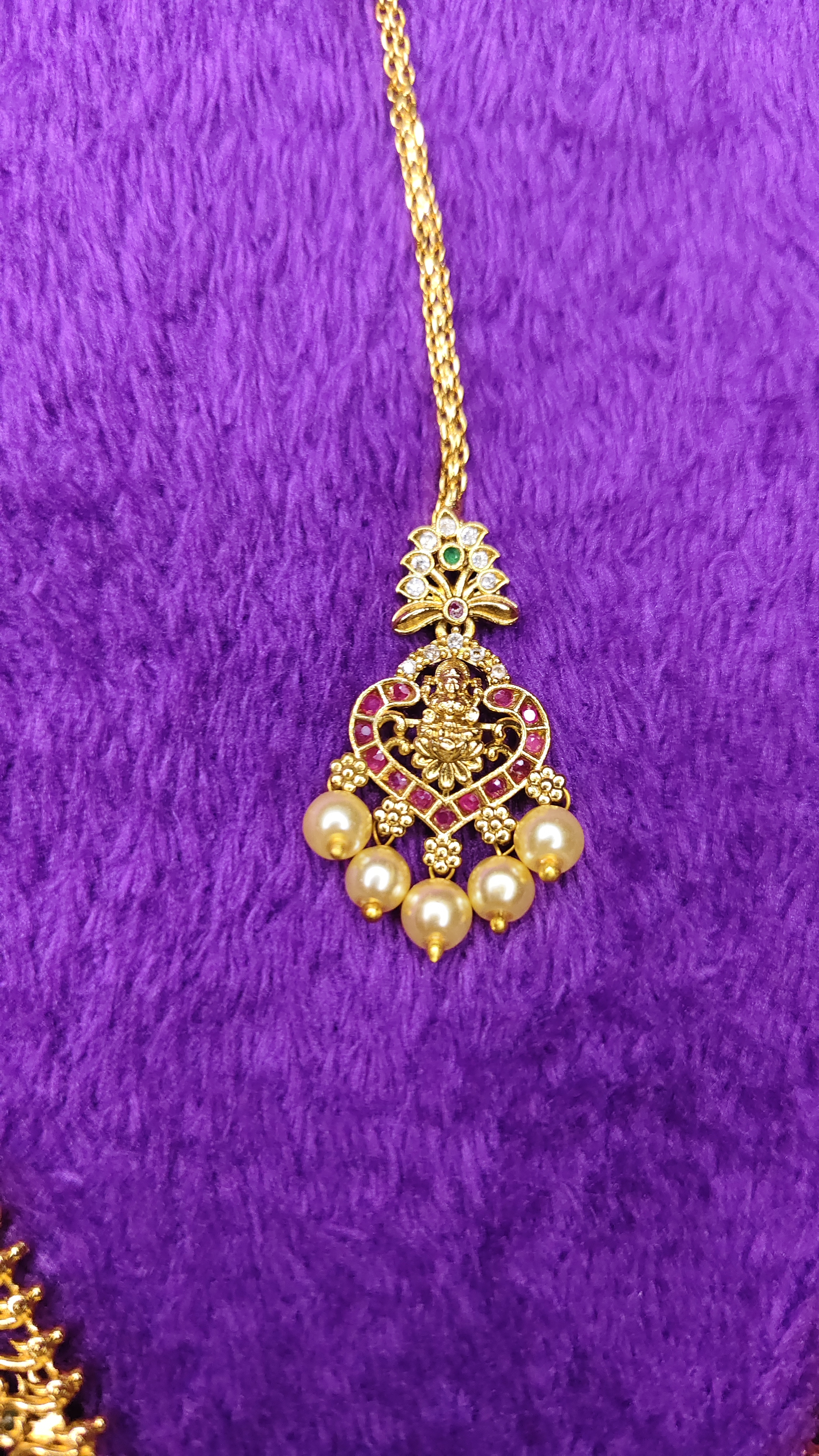 Premium Laxmi Bridal Set thumbnail 11