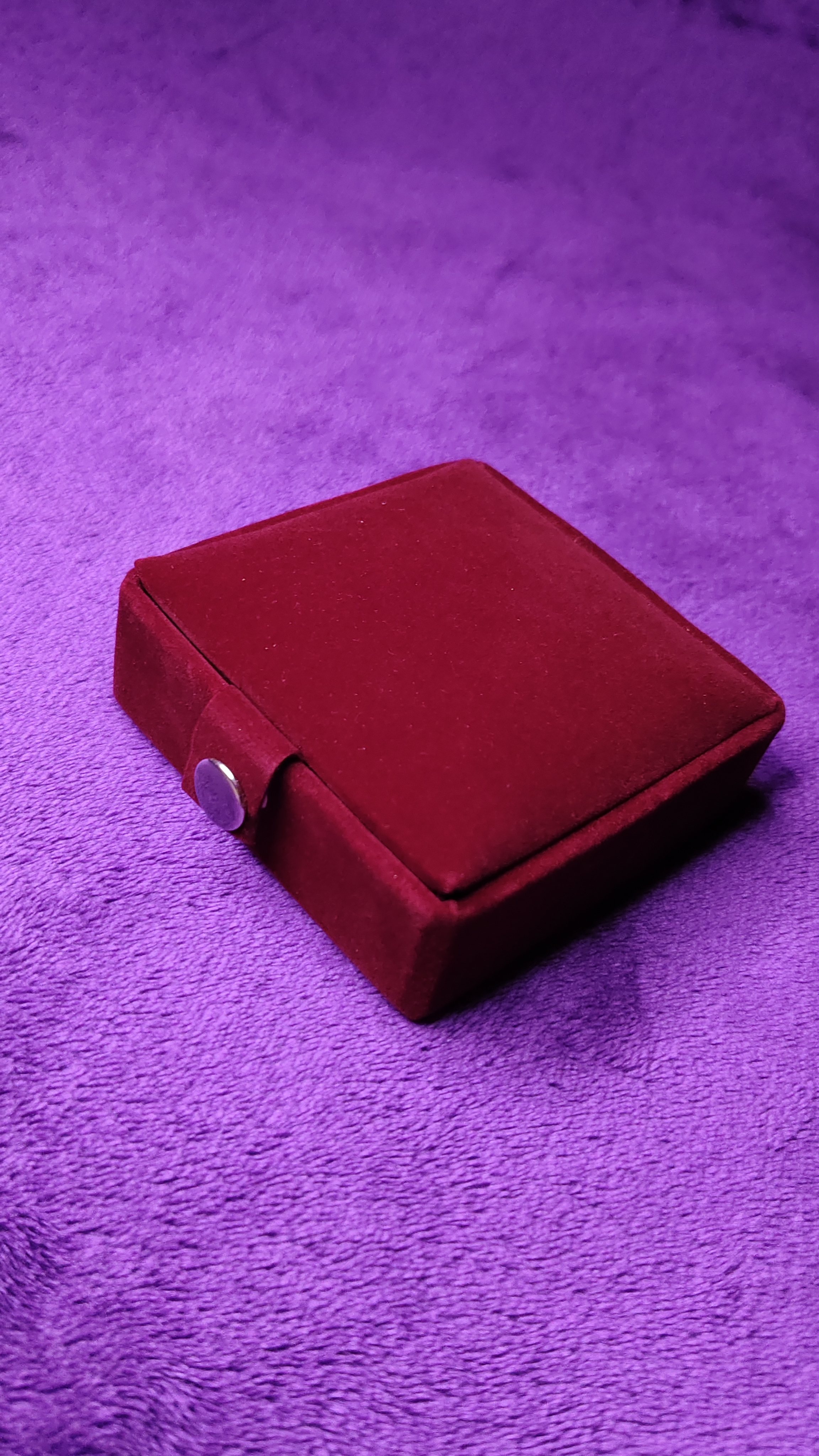 Red Velvet Gift Box thumbnail 6