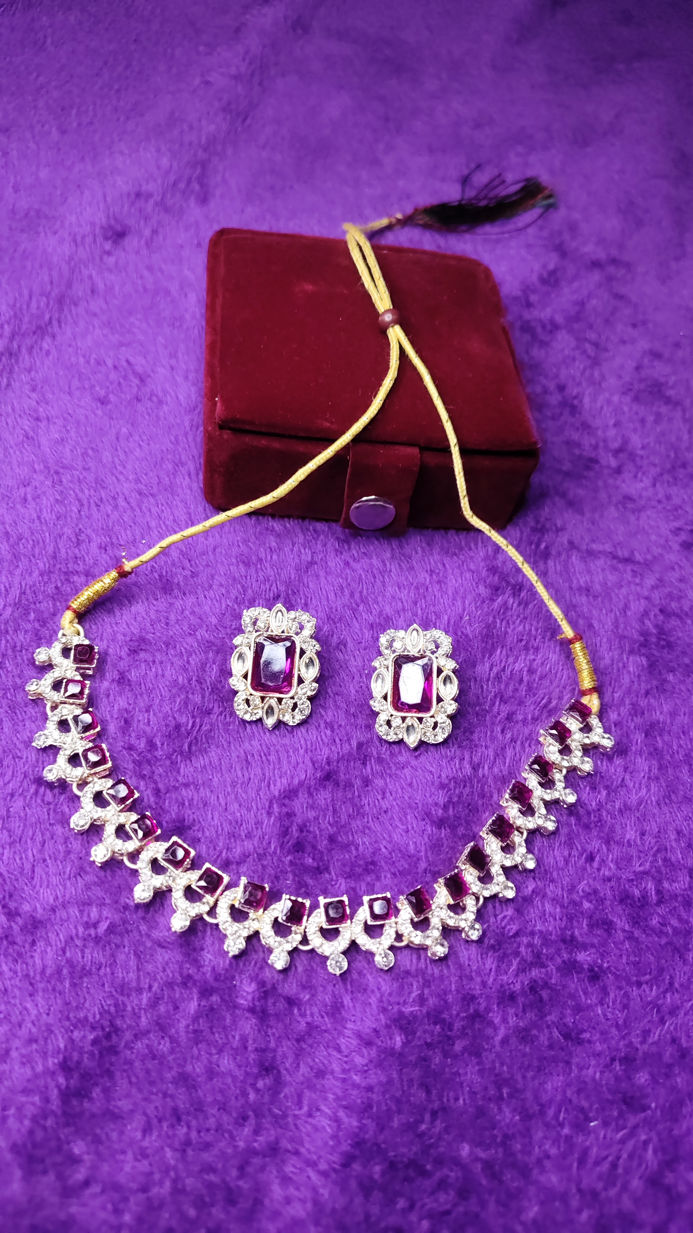 Sparkle Burgandy Set thumbnail 5