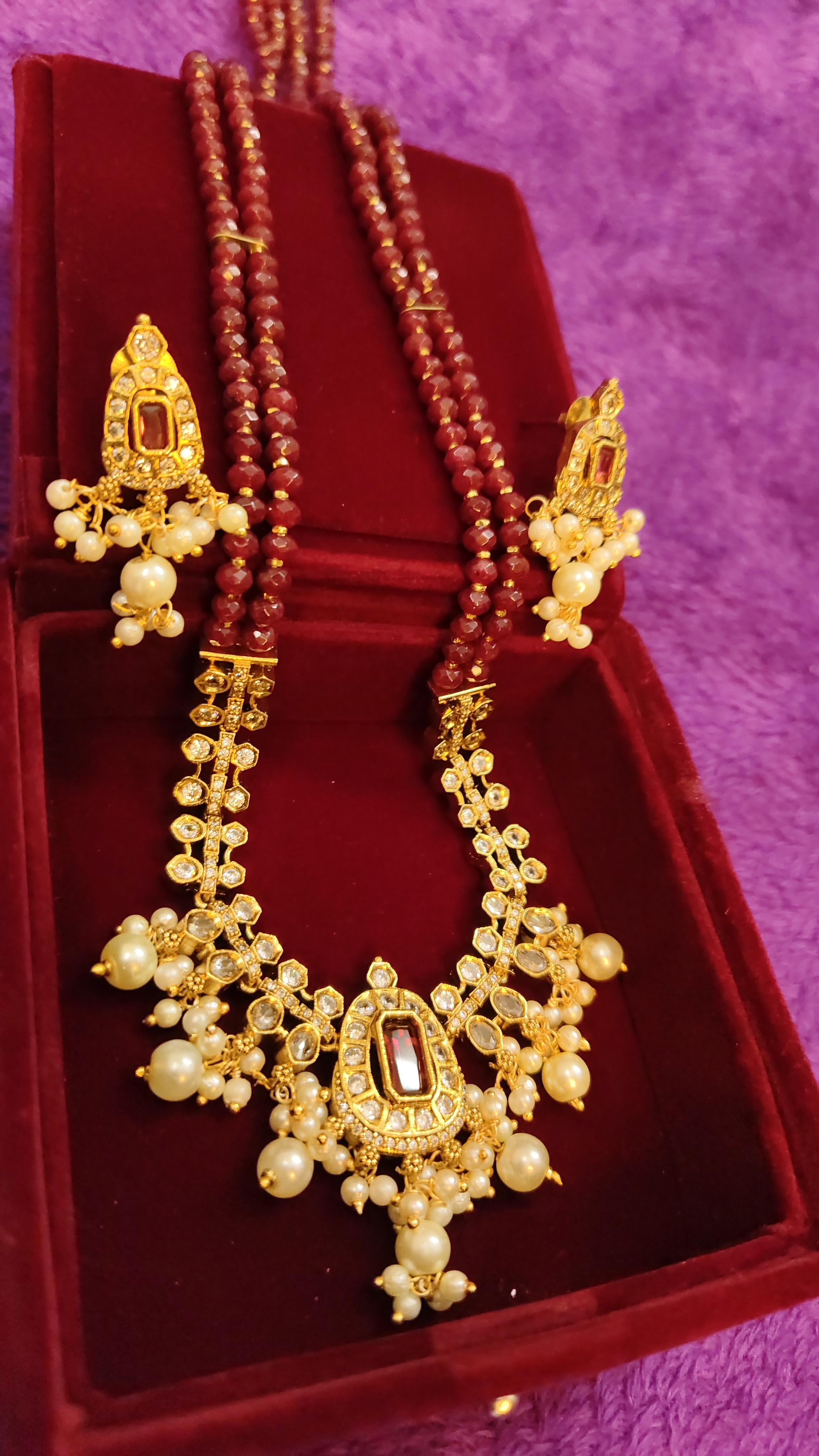 Regal Kundan & Ruby Set With Luxury Velvet Box - Image 1