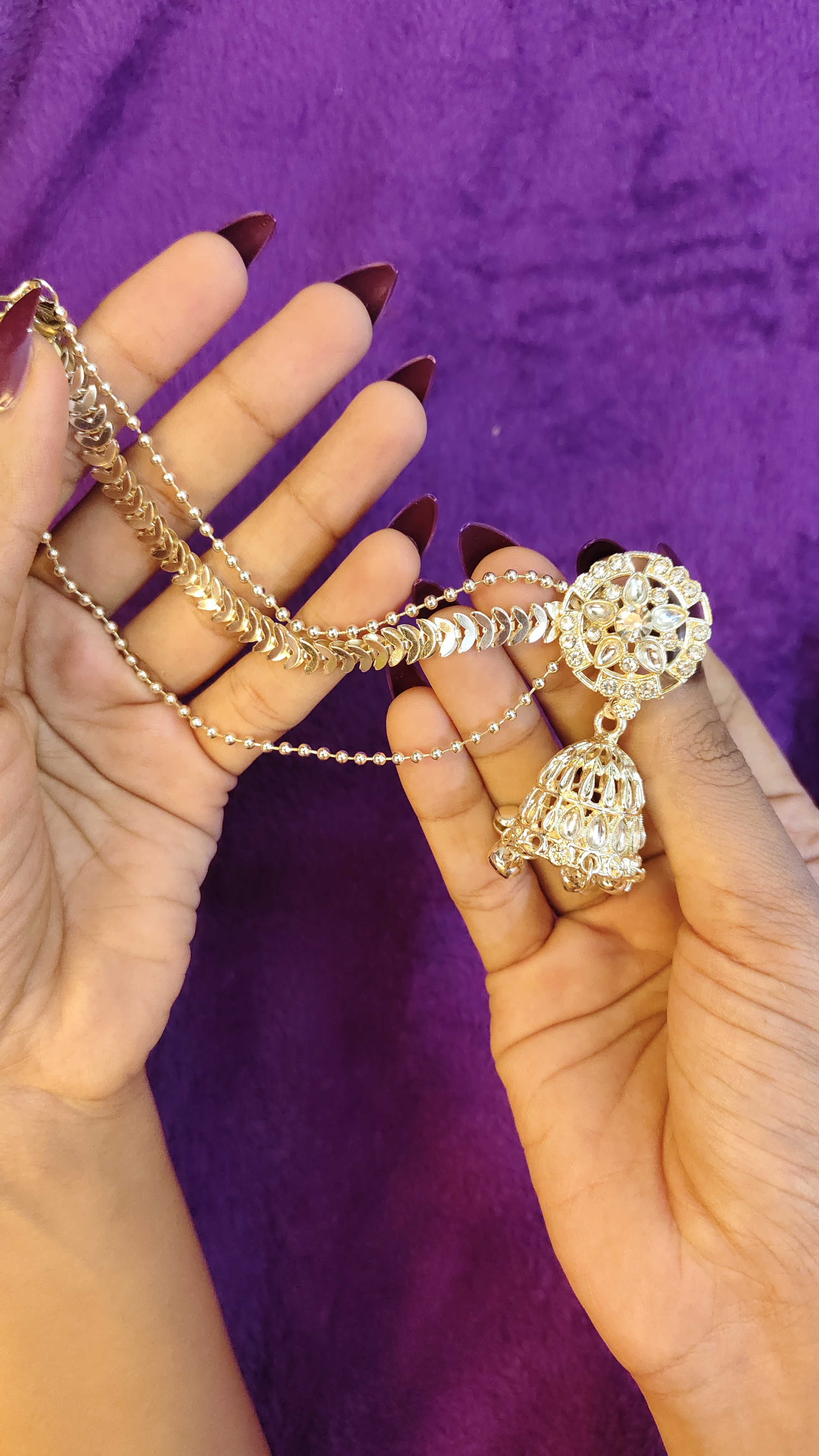 Royal Bloom Jhumka With Velvet Box thumbnail 6