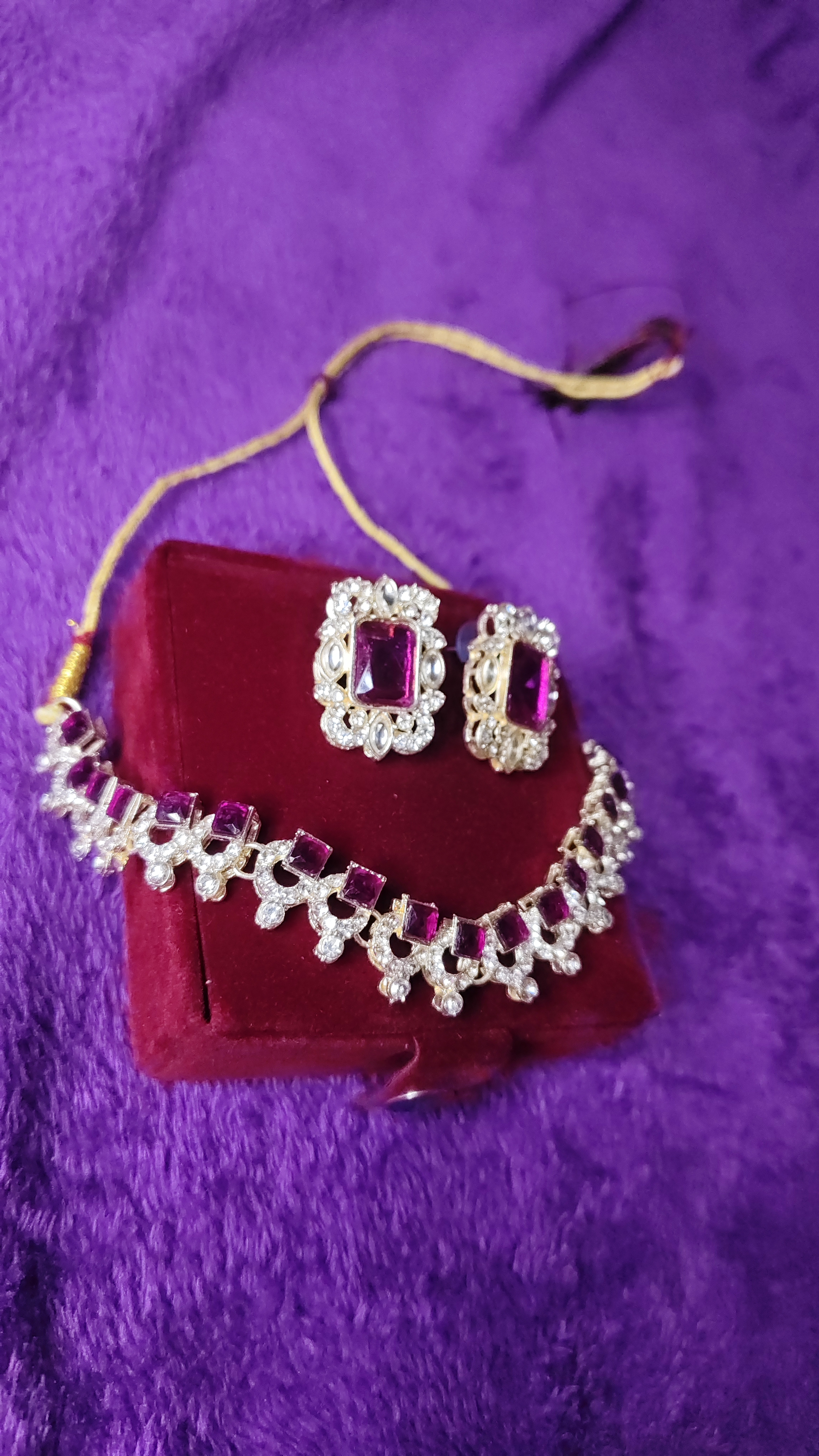 Sparkle Burgandy Set thumbnail 2