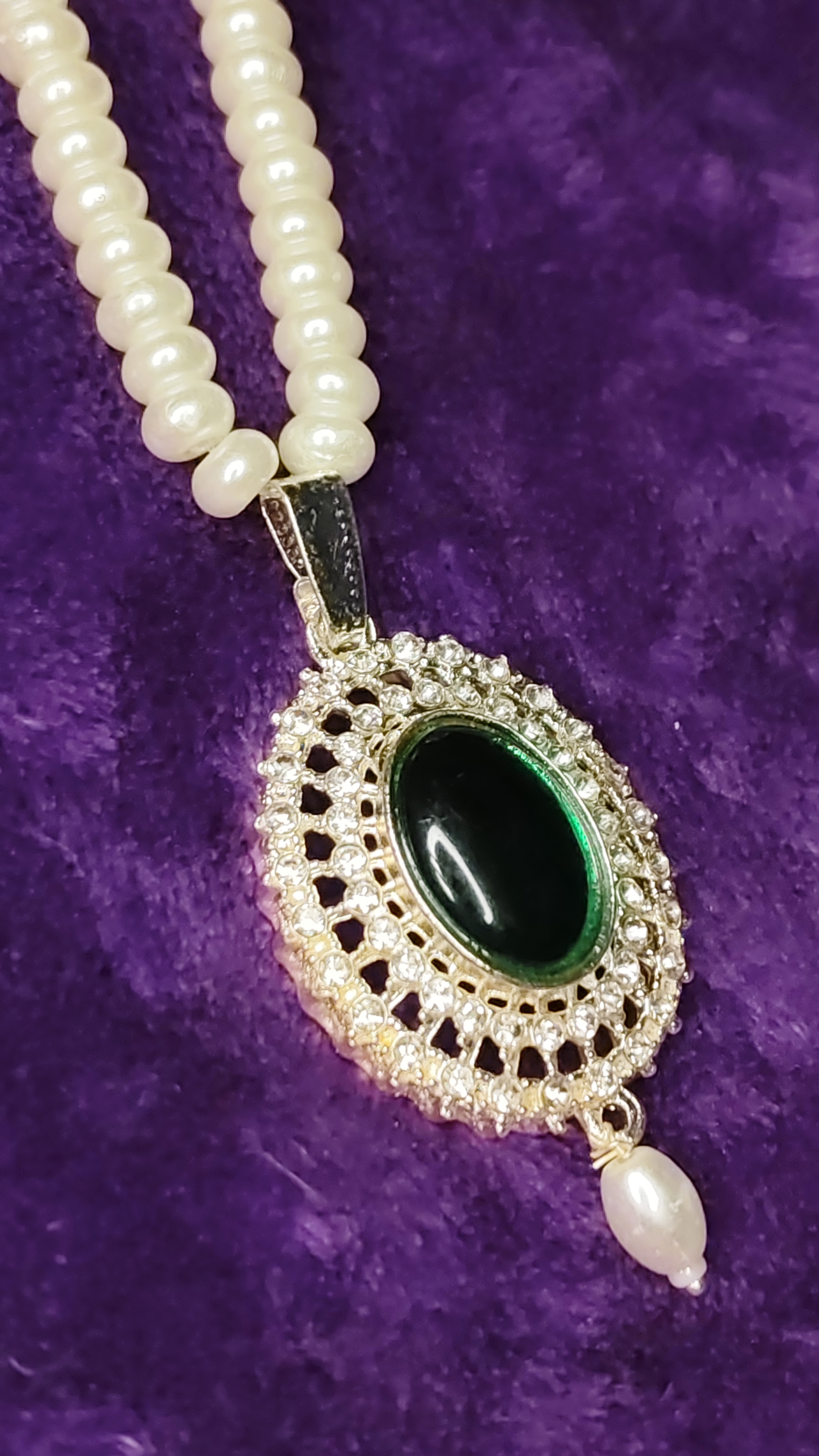 Regal Green Set - Image 1