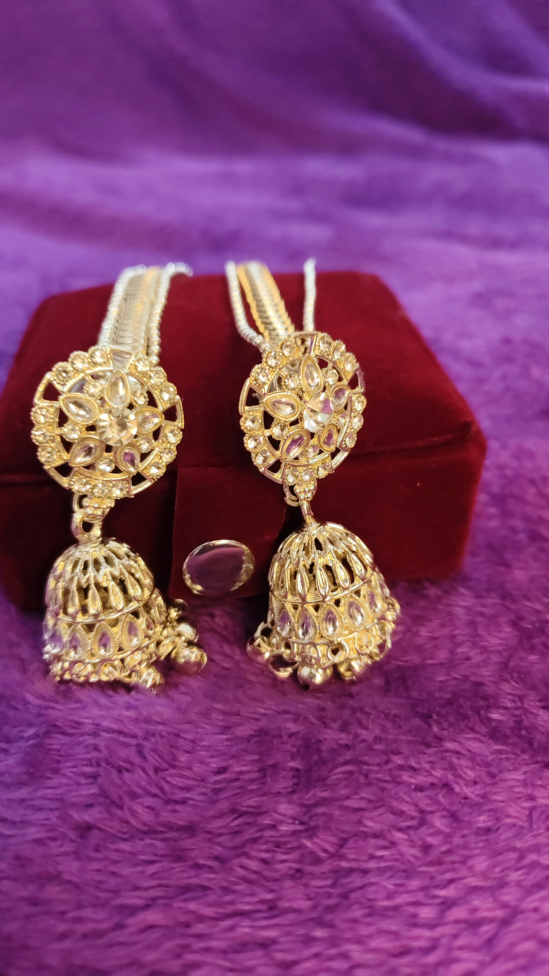 Royal Bloom Jhumka With Velvet Box - Image 4