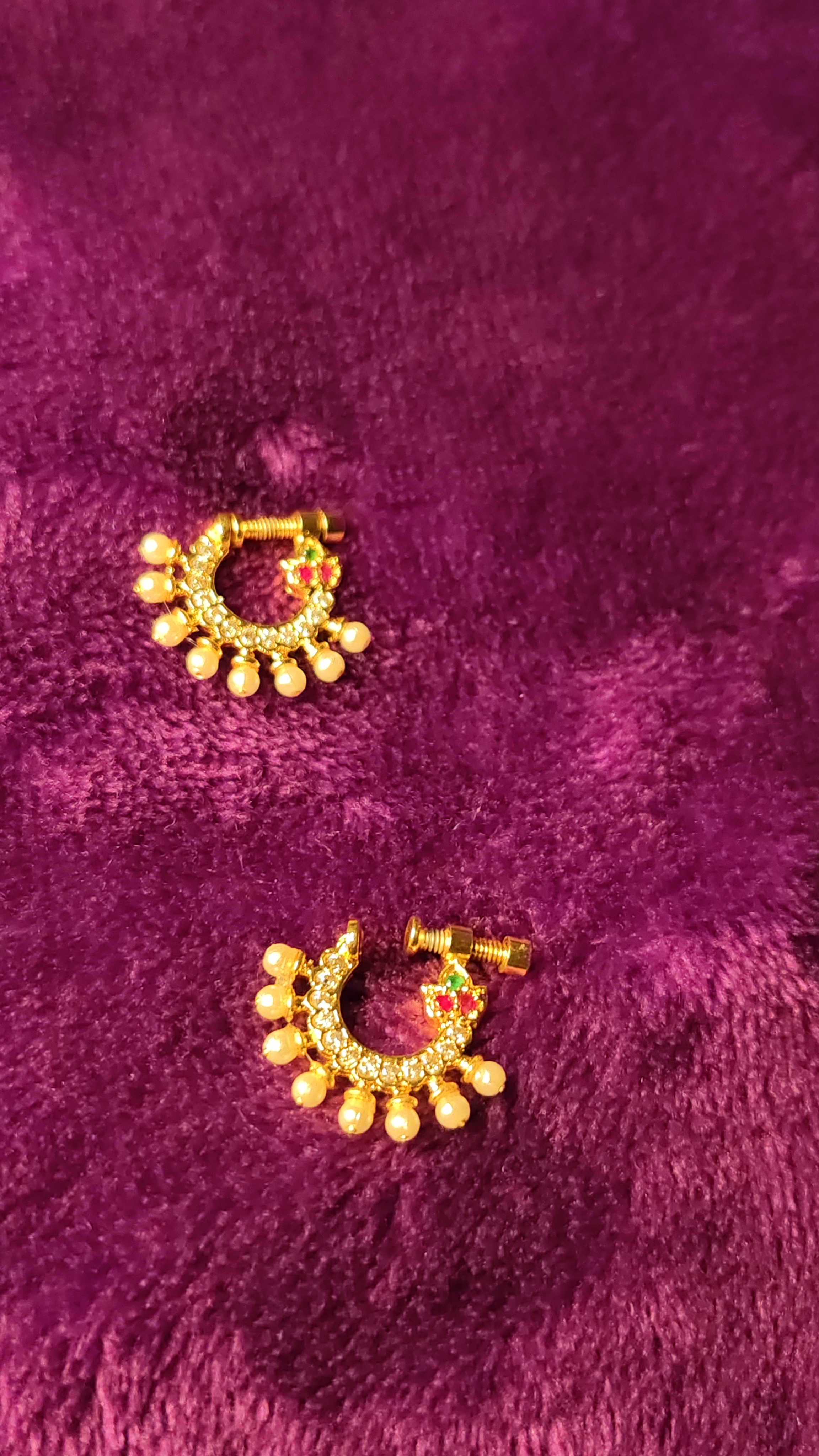 Sparkle Pearly Nose Ring With Velvet Box thumbnail 4