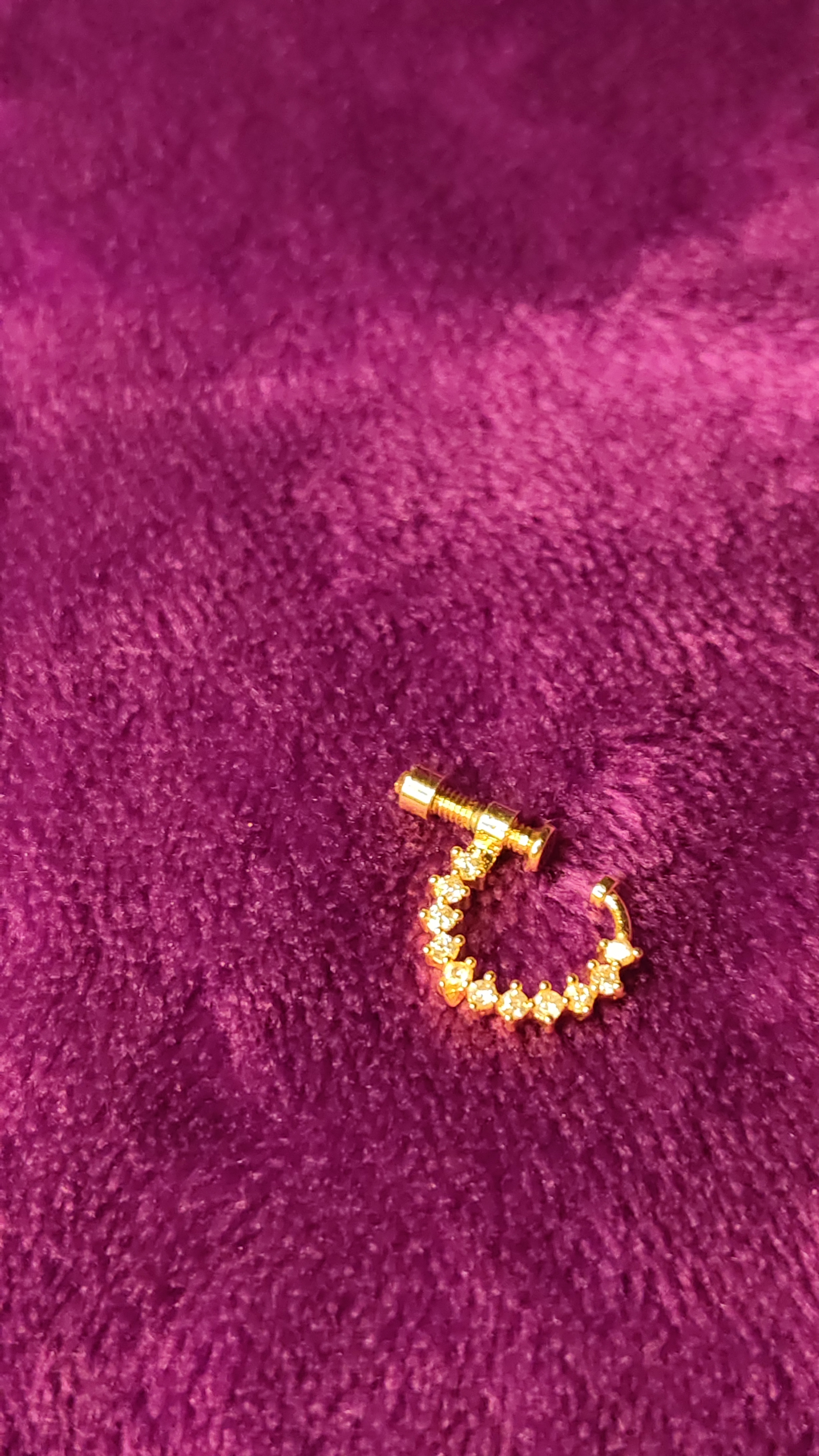 Sparkling nose ring with velvet box