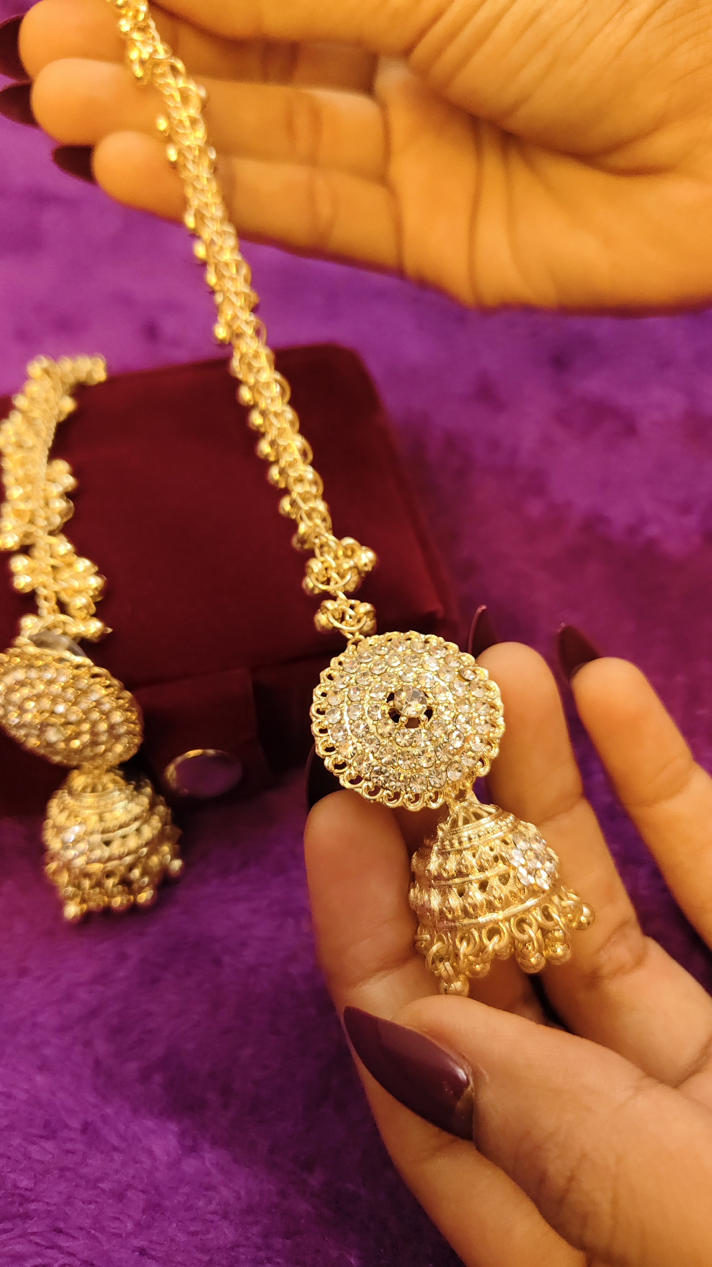 Maharani Jhumka With Velvet Box thumbnail 3